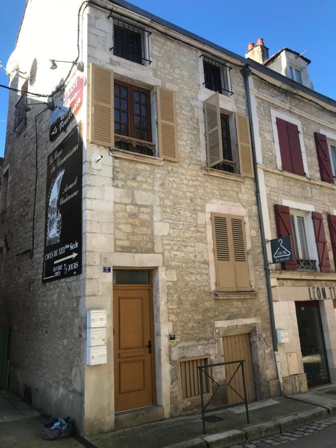Chablis Hyper Centre Apartment Bagian luar foto
